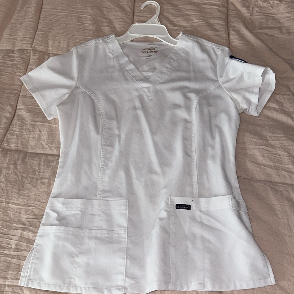 White Scrub Set - Picture 4 of 6